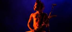 BRIAN-BONDS-SOLO-604x270